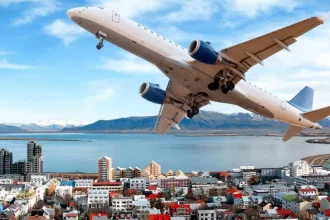 Flight to Reykjavik