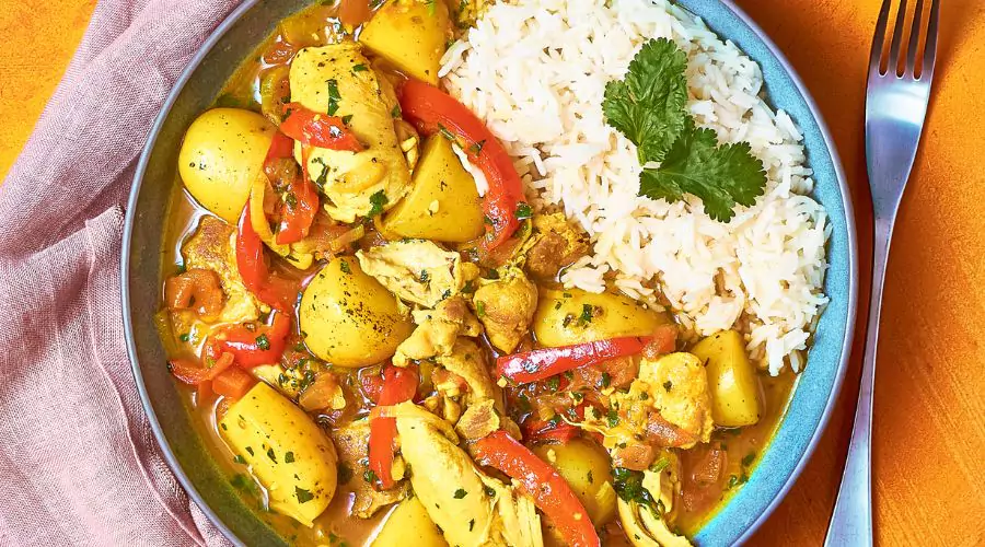 Colombian-Style Chicken Breast and Saffron Stew