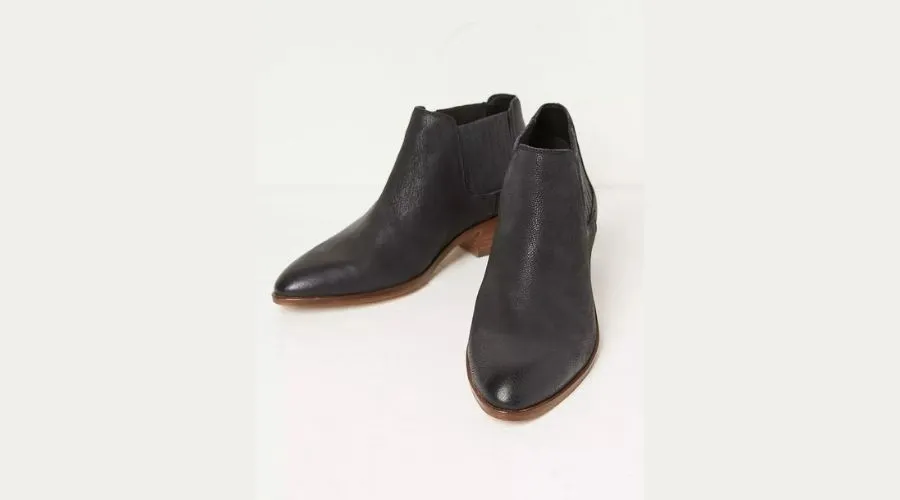 Ava western ankle boot