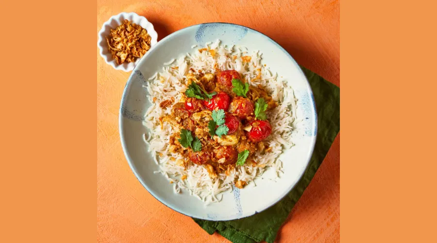 Aromatic Sri Lankan-style chicken curry