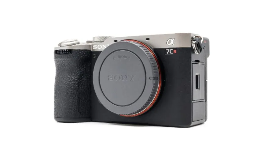 Sony Alpha A7CR: Precision in Every Pixel