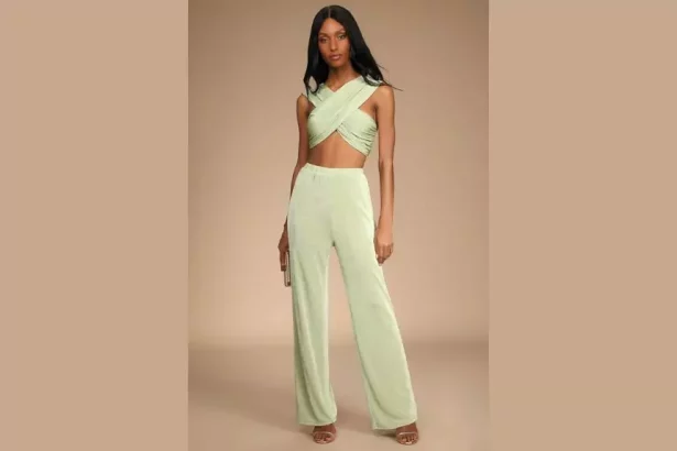 High waisted wide leg pants