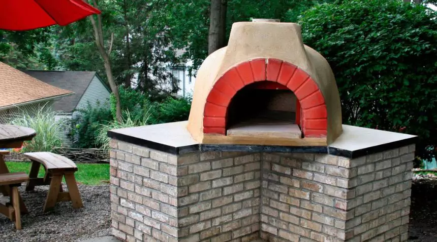 Pizza oven outdoor