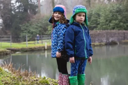 Kids waterproof clothing